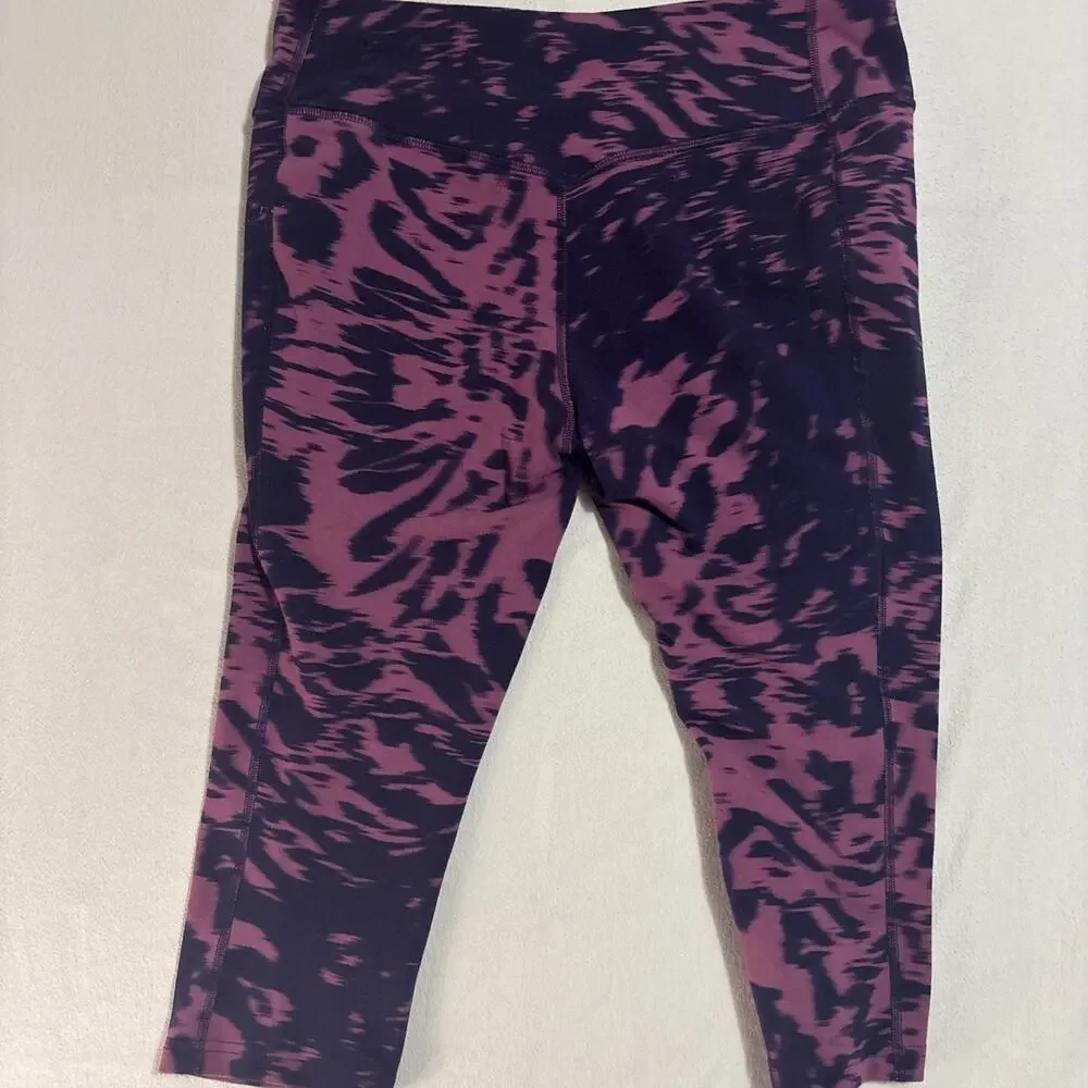 Nike Dri-FIT Tie Dye Leggings Womens XLarge Purple Pink Capri Cropped Yoga Pants